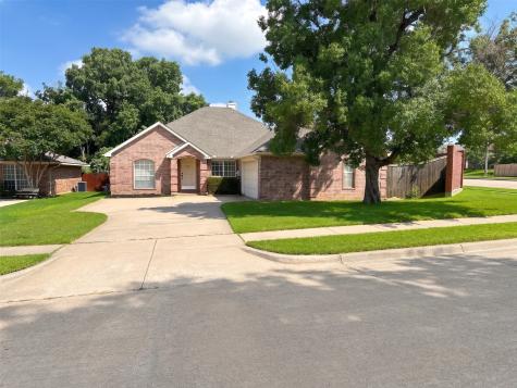 1876 Helen Lane Lewisville TX 75067