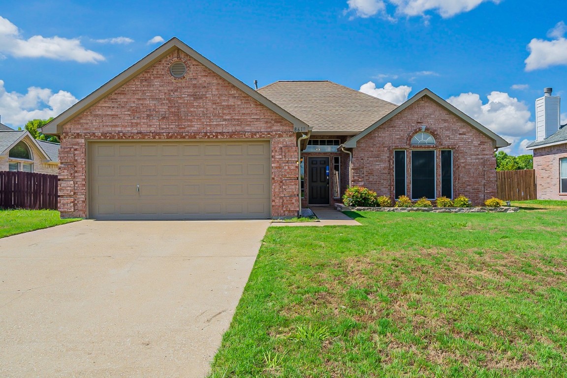 8618 Holland Avenue Rowlett TX 75089