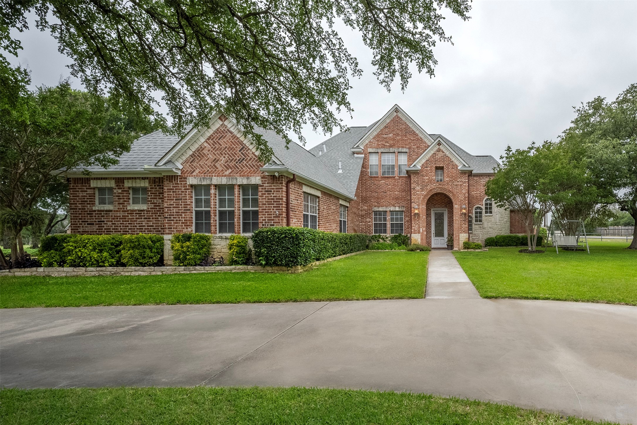 100 Fredricksburg Court Weatherford TX 76087
