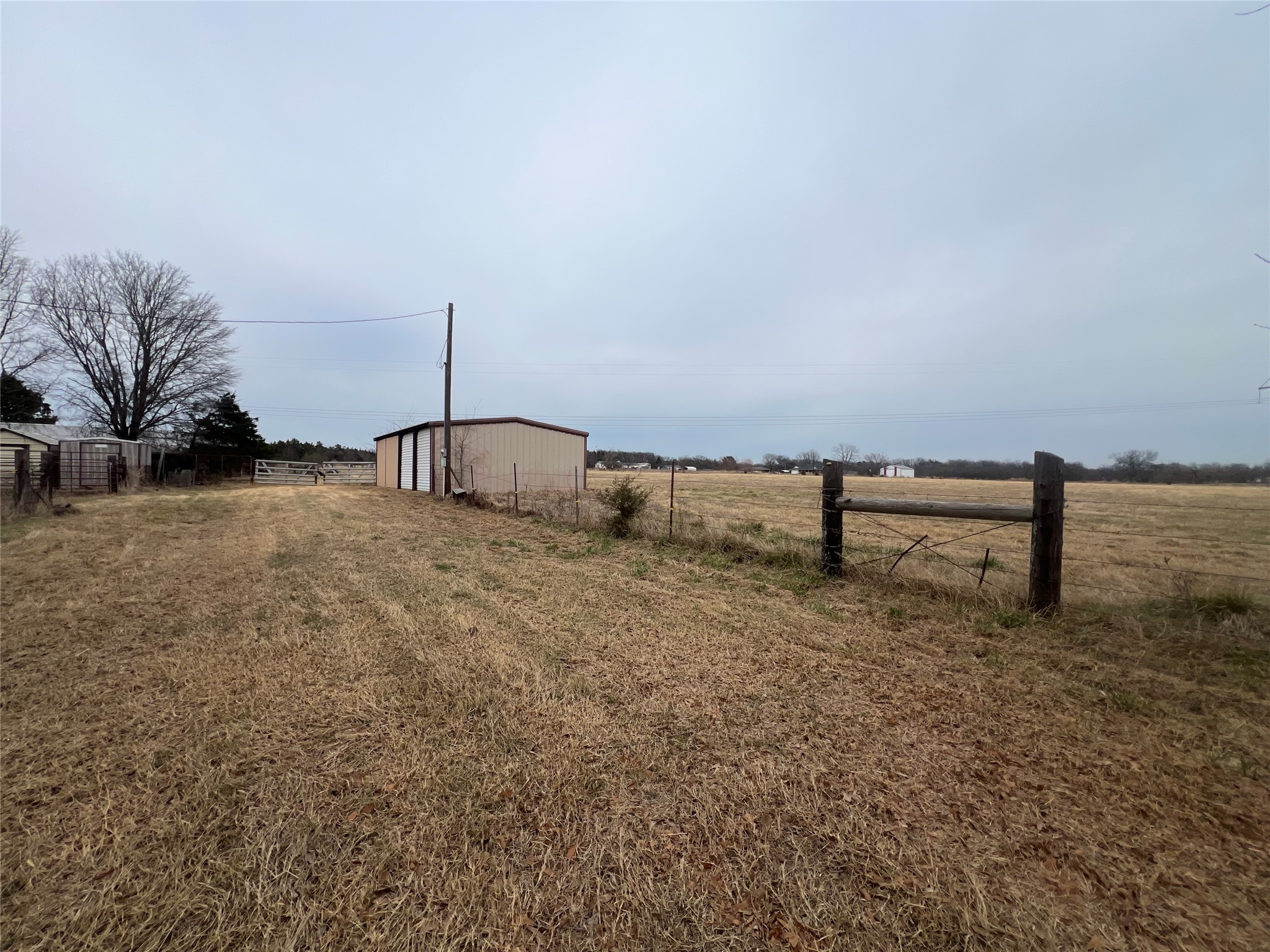 1655 E Fm 120 Denison TX 75021