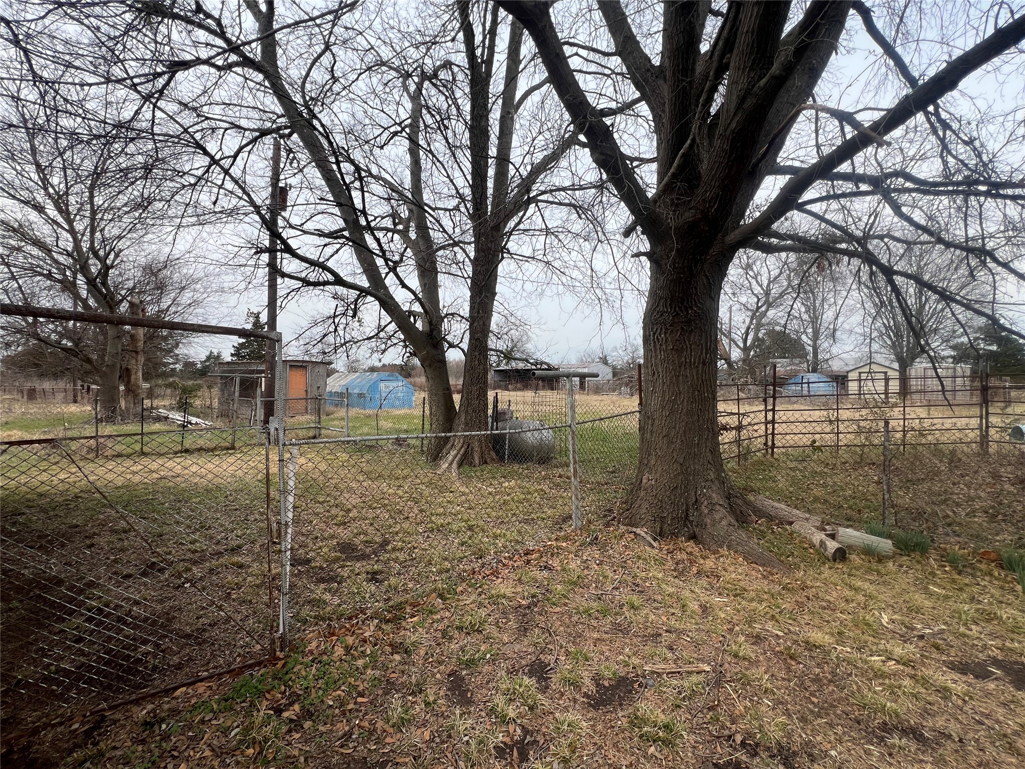 1655 E Fm 120 Denison TX 75021