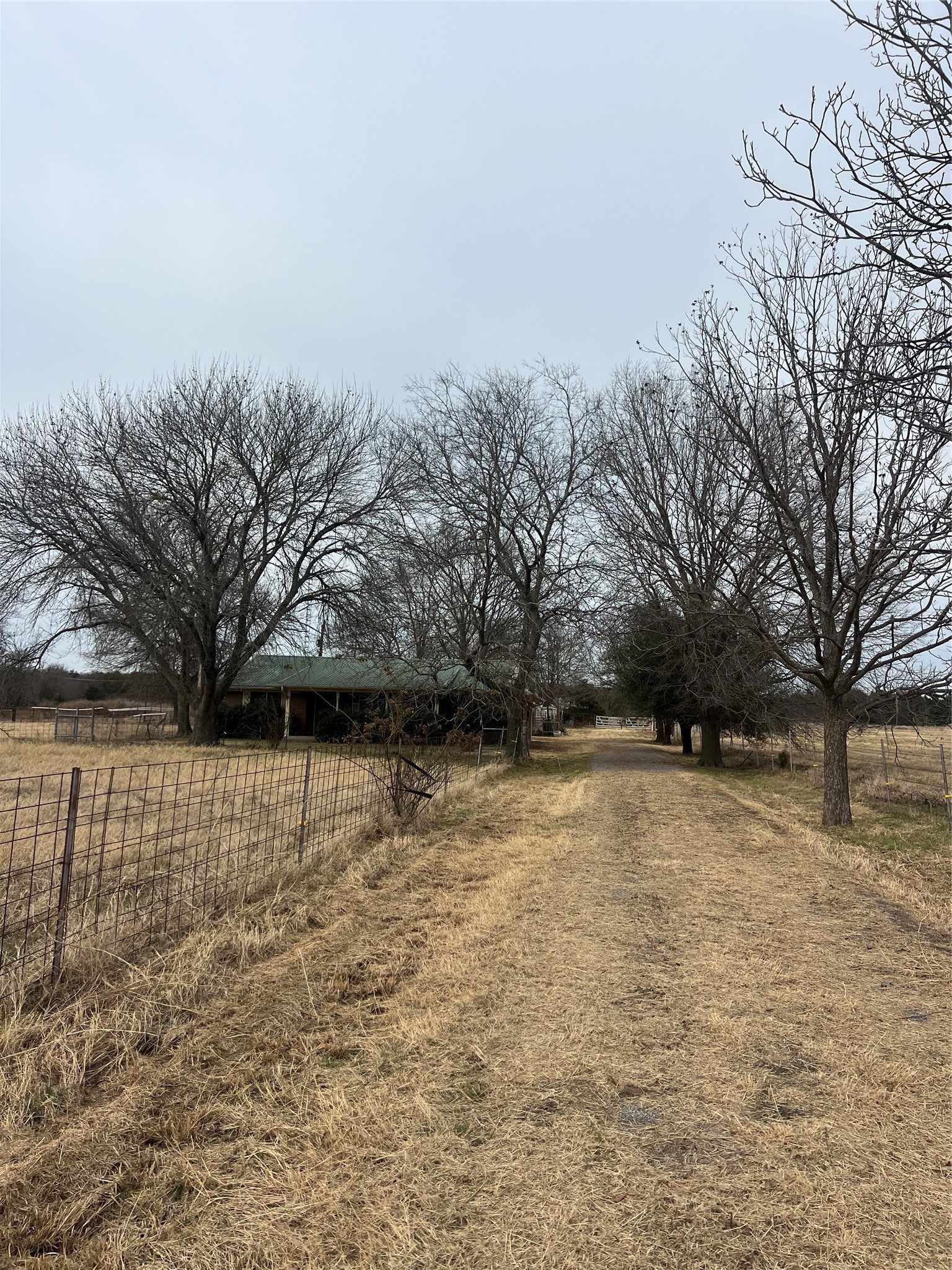 1655 E Fm 120 Denison TX 75021