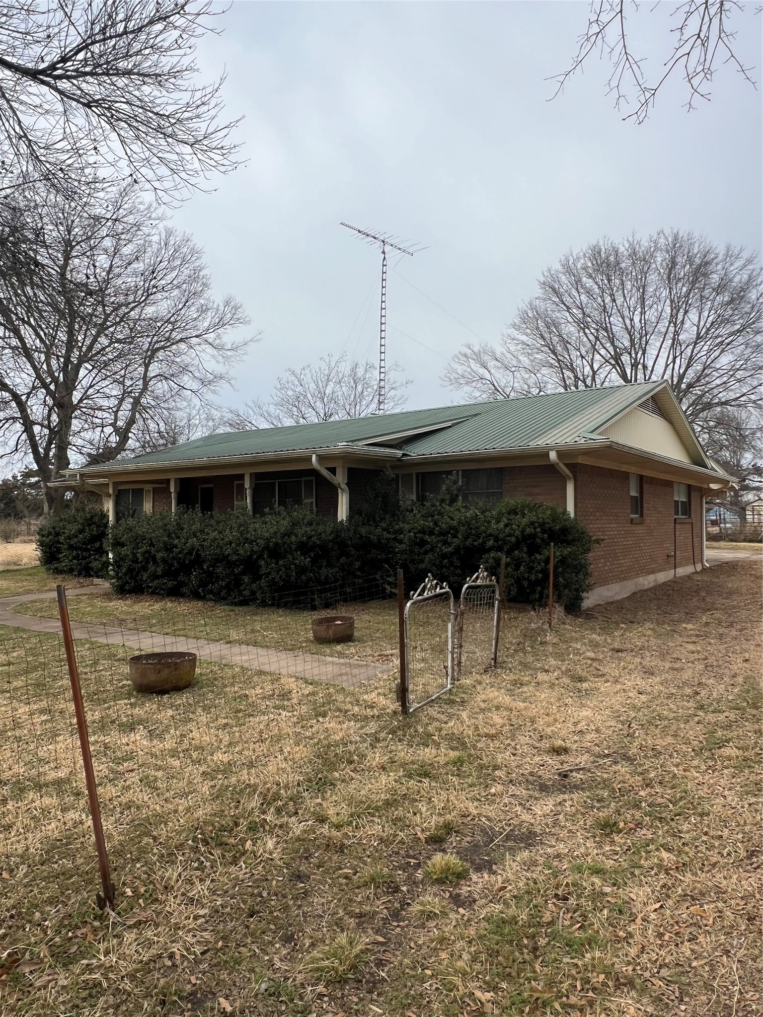 1655 E Fm 120 Denison TX 75021