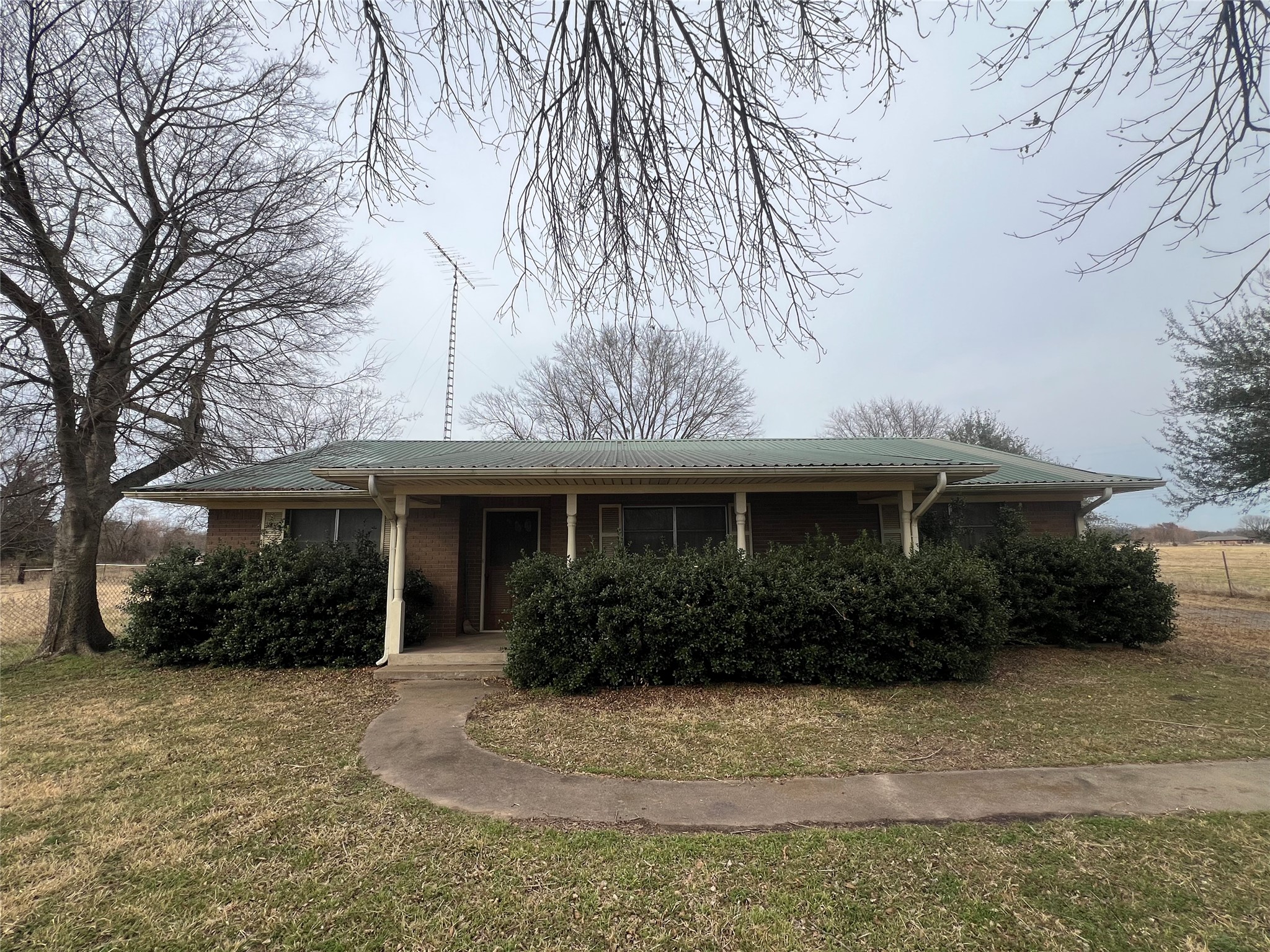1655 E Fm 120 Denison TX 75021