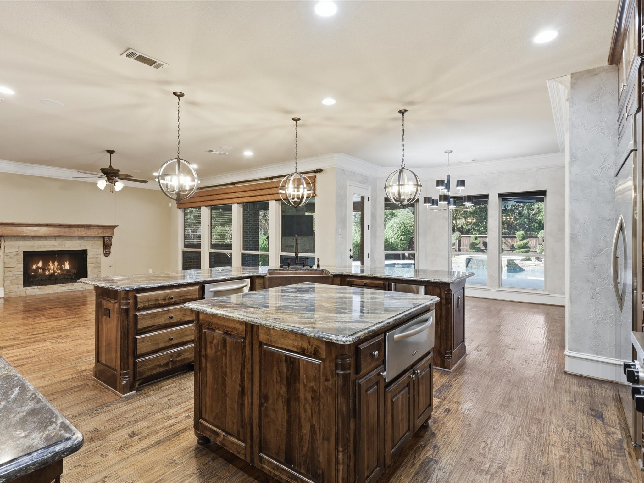 8415 Canyon Crossing Lantana TX 76226