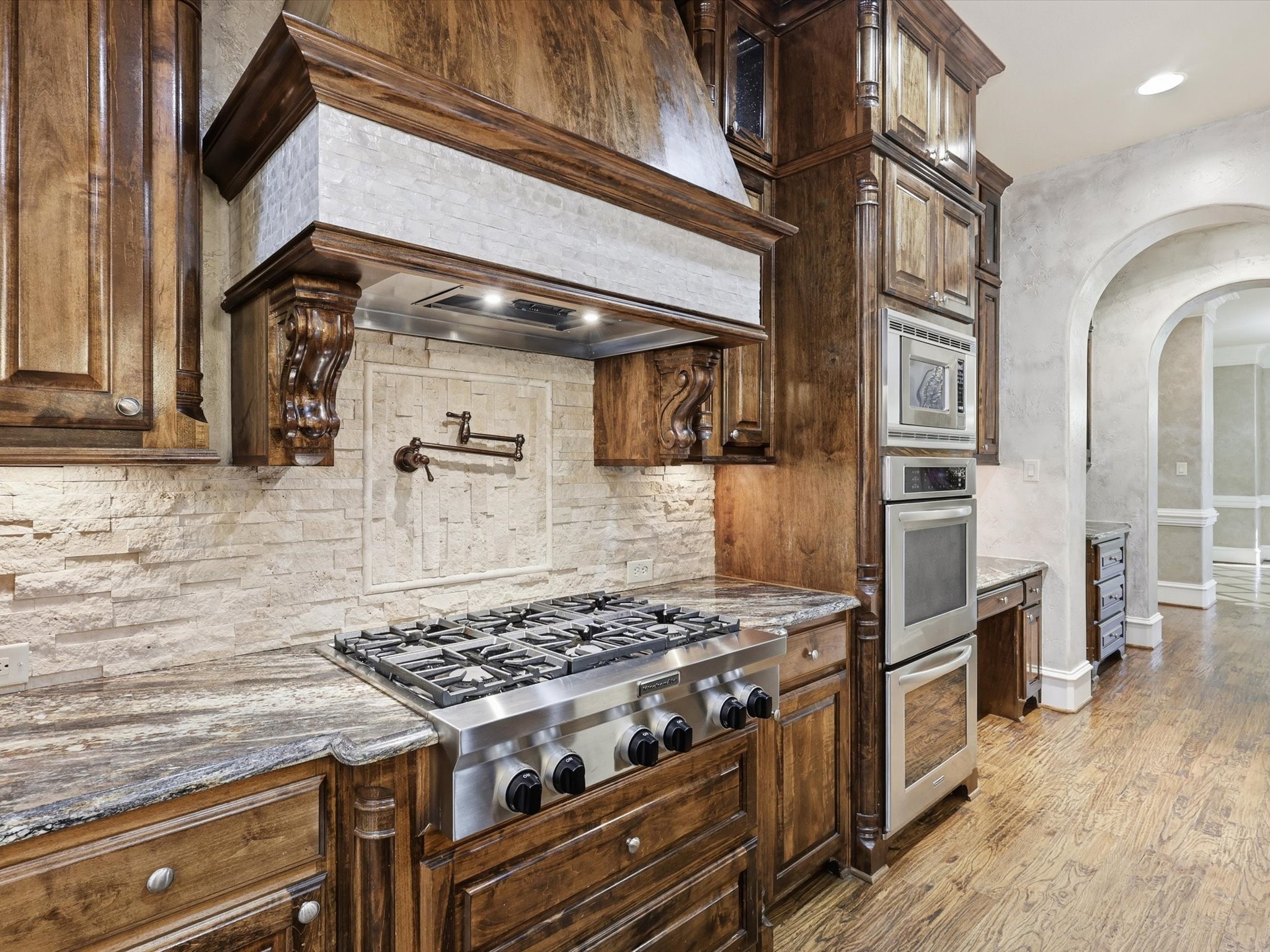 8415 Canyon Crossing Lantana TX 76226