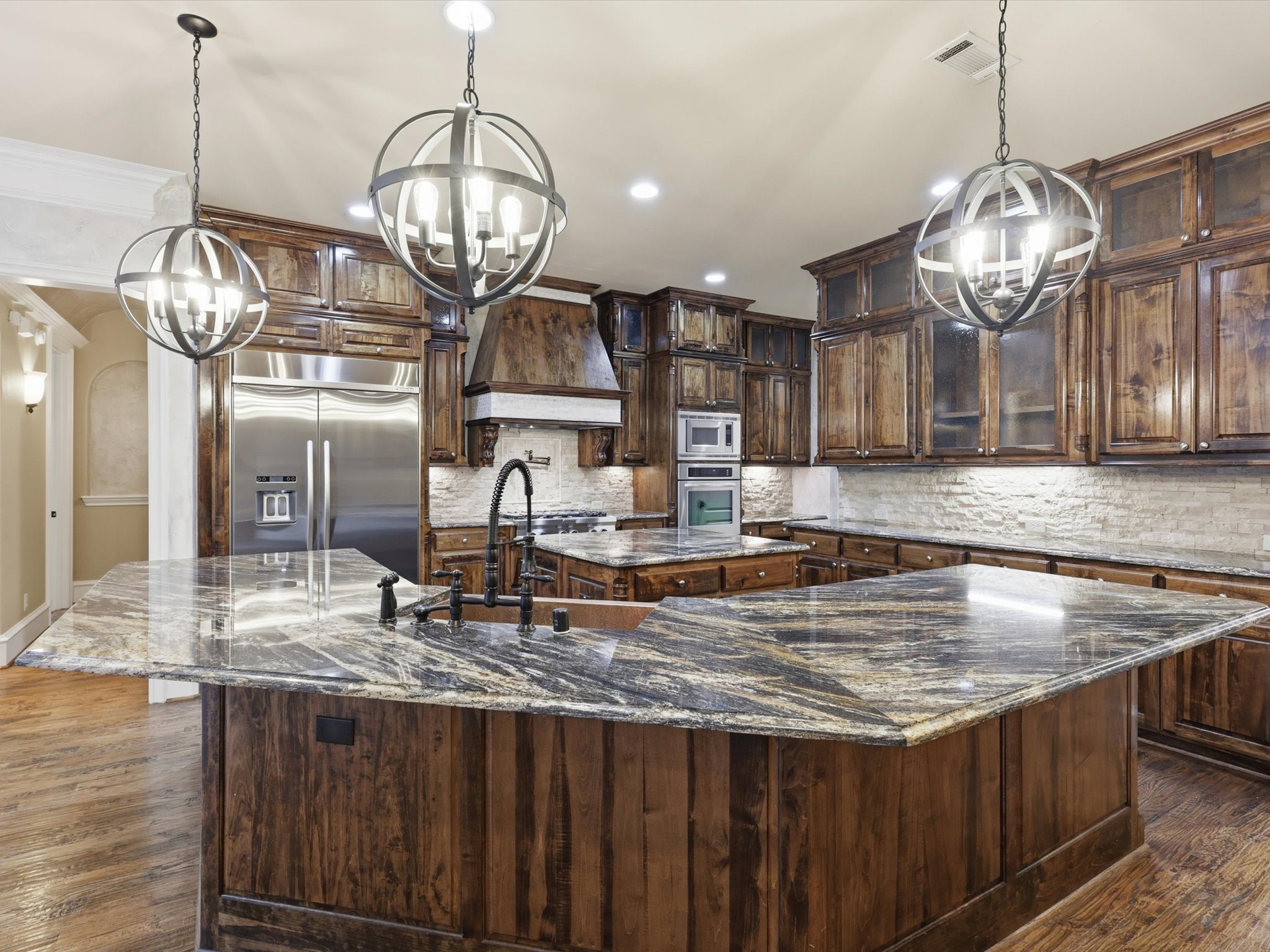 8415 Canyon Crossing Lantana TX 76226