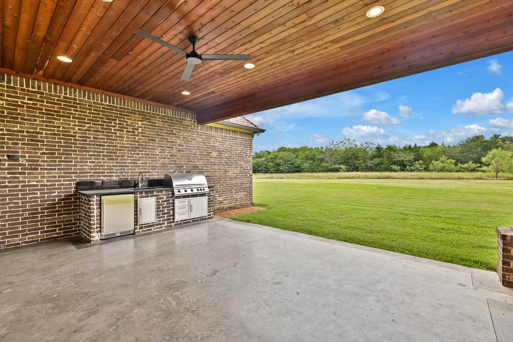 100 New Dominion Drive Royse City TX 75189