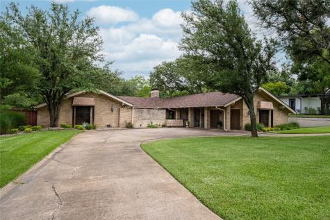 1201 Western Hills Drive Sherman TX 75092