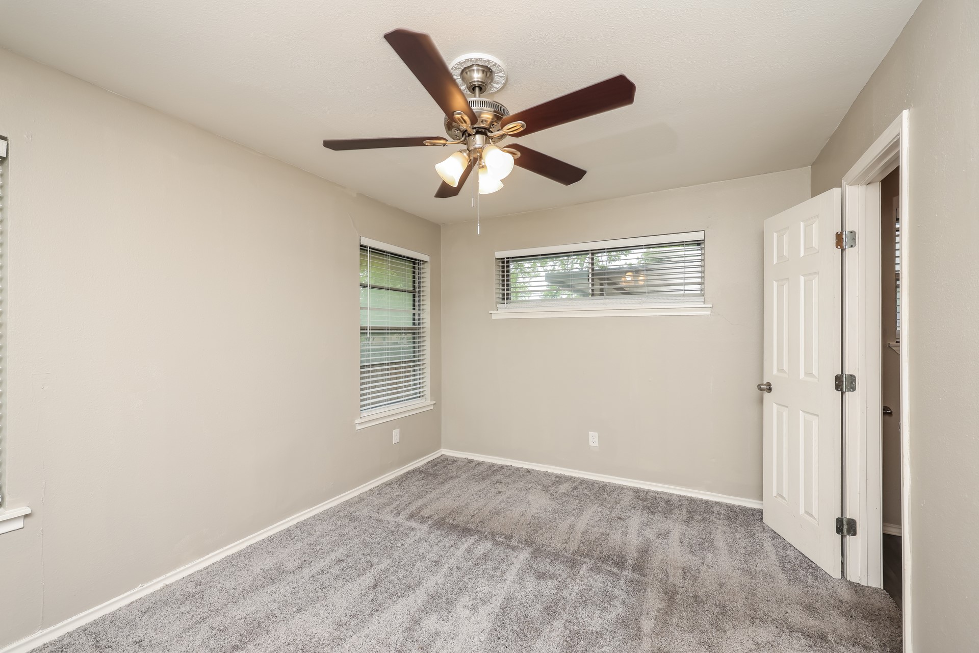 1905 Houghton Road Dallas TX 75217