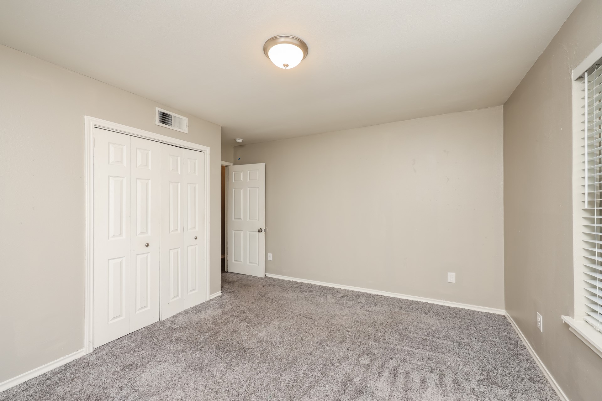 1905 Houghton Road Dallas TX 75217