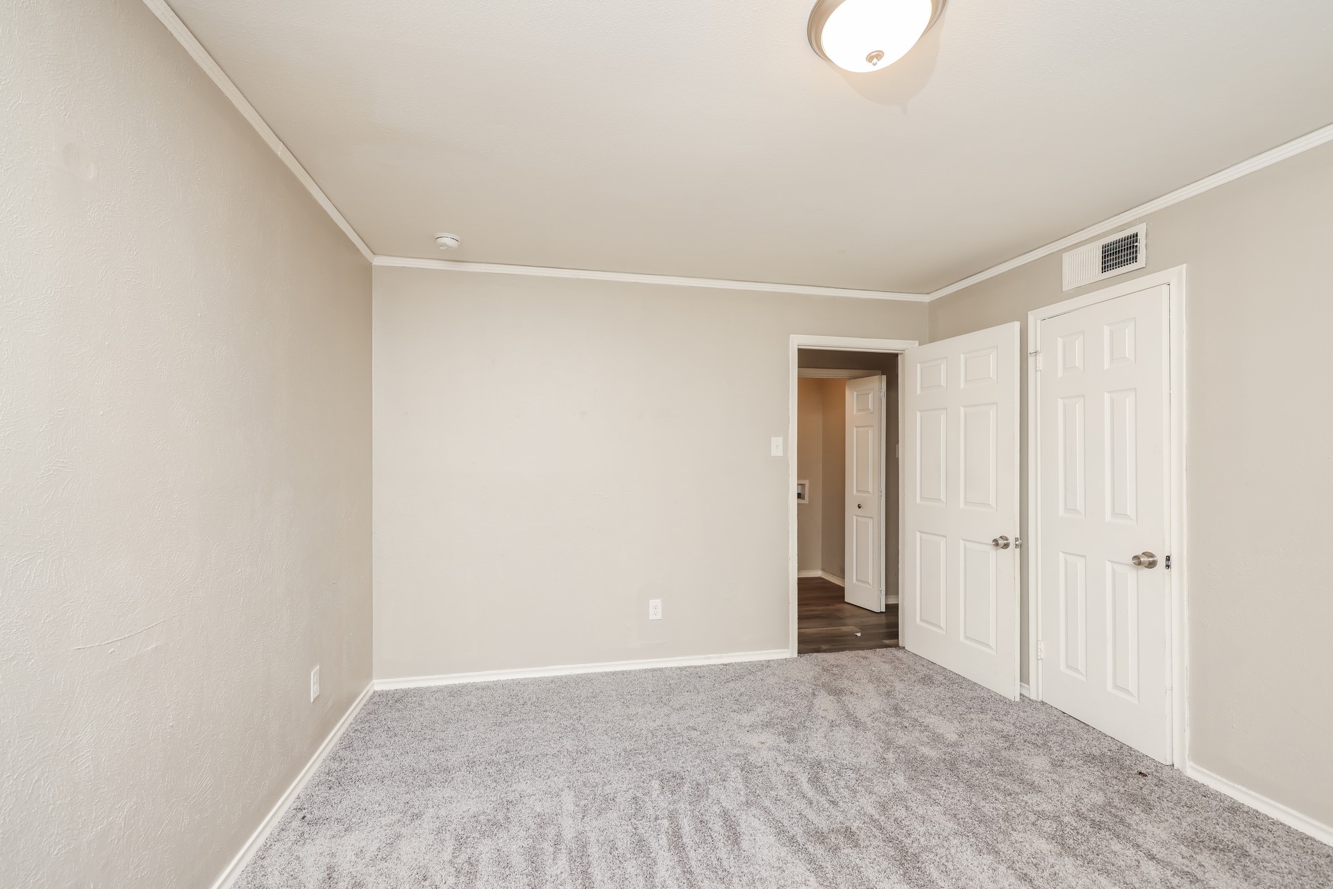1905 Houghton Road Dallas TX 75217