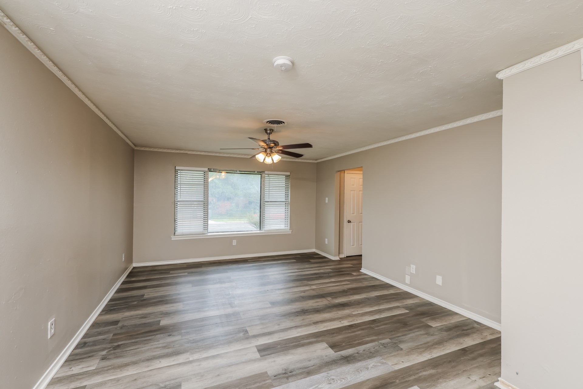 1905 Houghton Road Dallas TX 75217