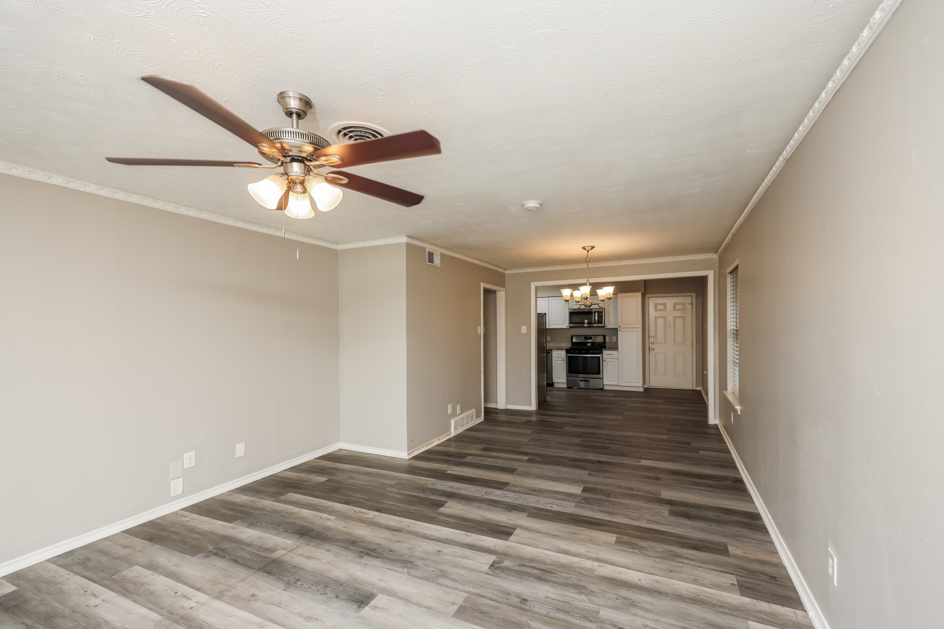 1905 Houghton Road Dallas TX 75217