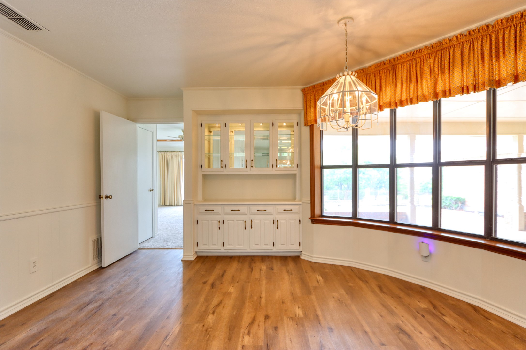 1113 Mockingbird Circle Ennis TX 75119