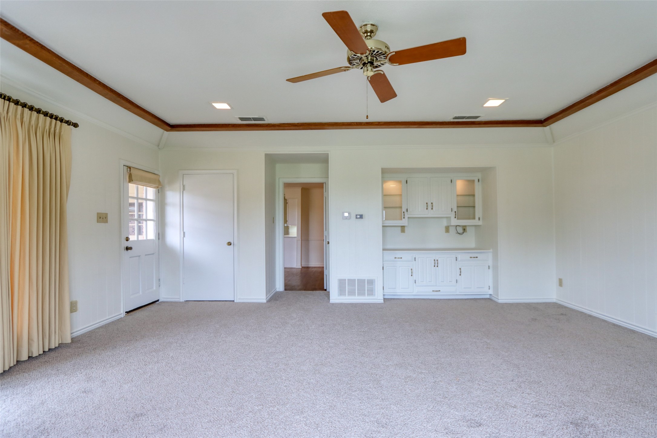 1113 Mockingbird Circle Ennis TX 75119