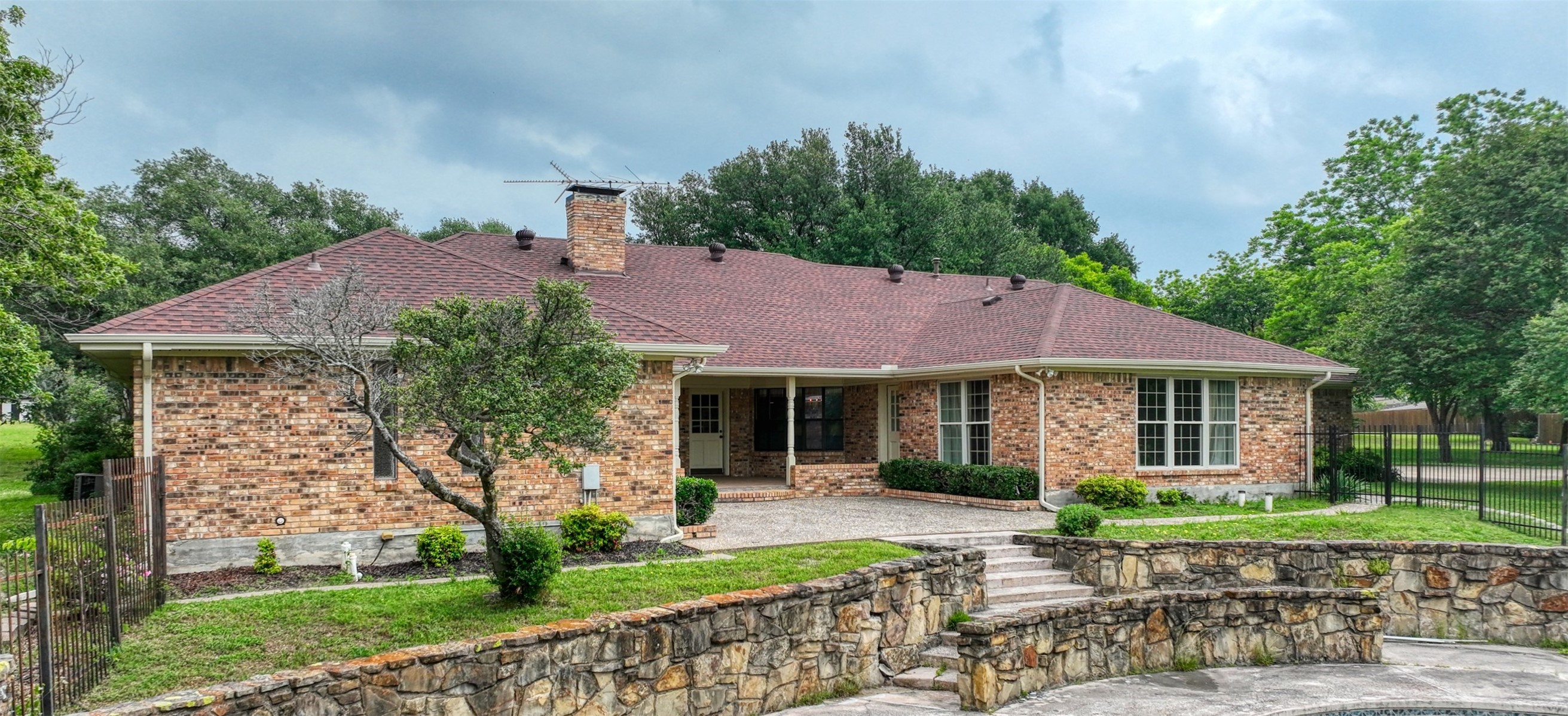 1113 Mockingbird Circle Ennis TX 75119