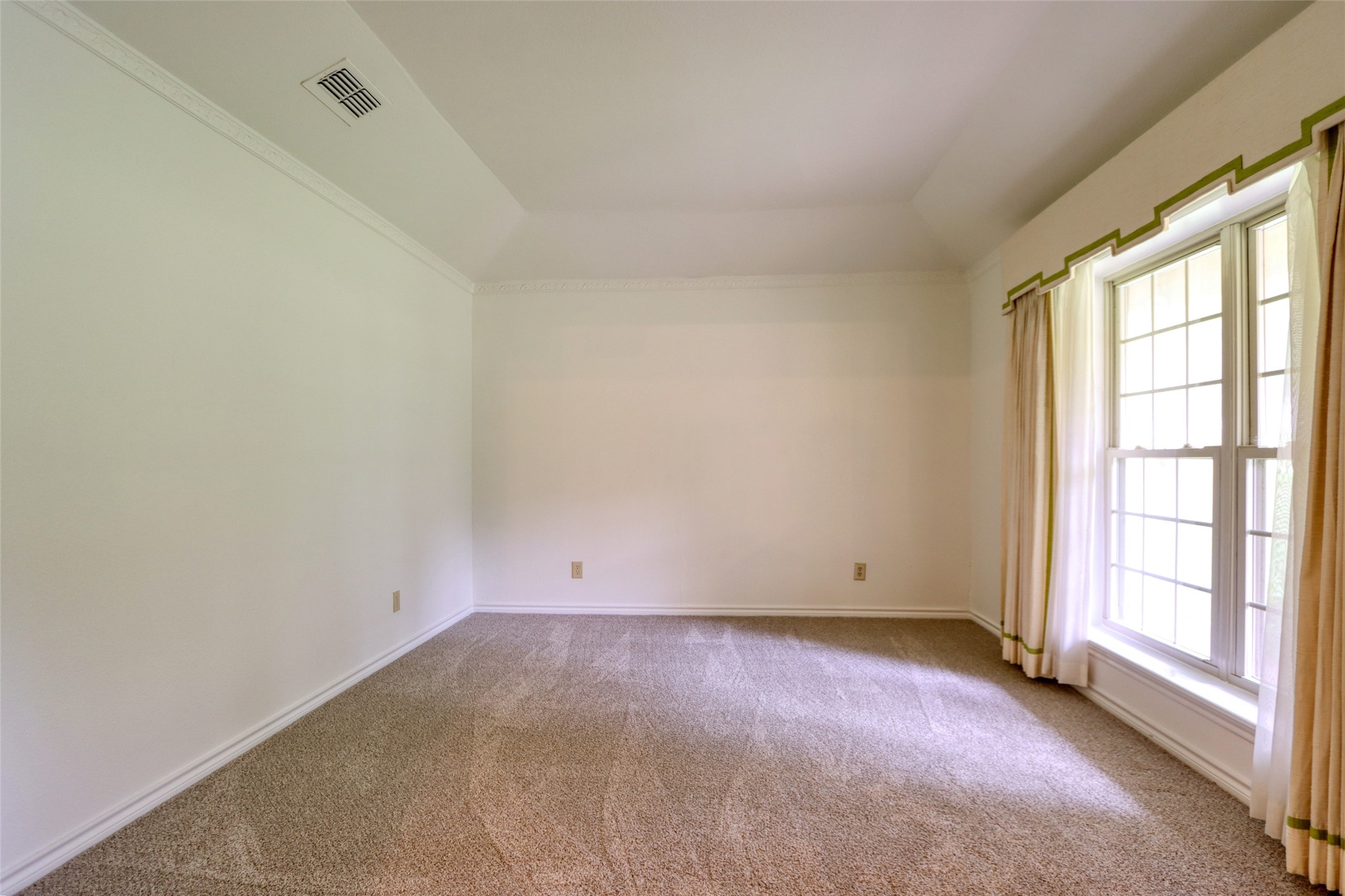 1113 Mockingbird Circle Ennis TX 75119