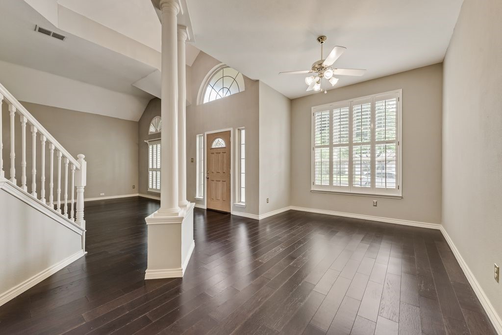 1013 Stone Gate Drive Irving TX 75063