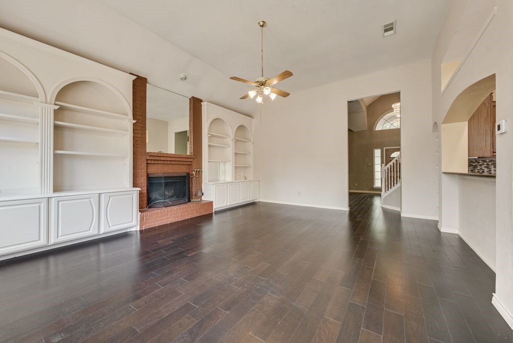 1013 Stone Gate Drive Irving TX 75063