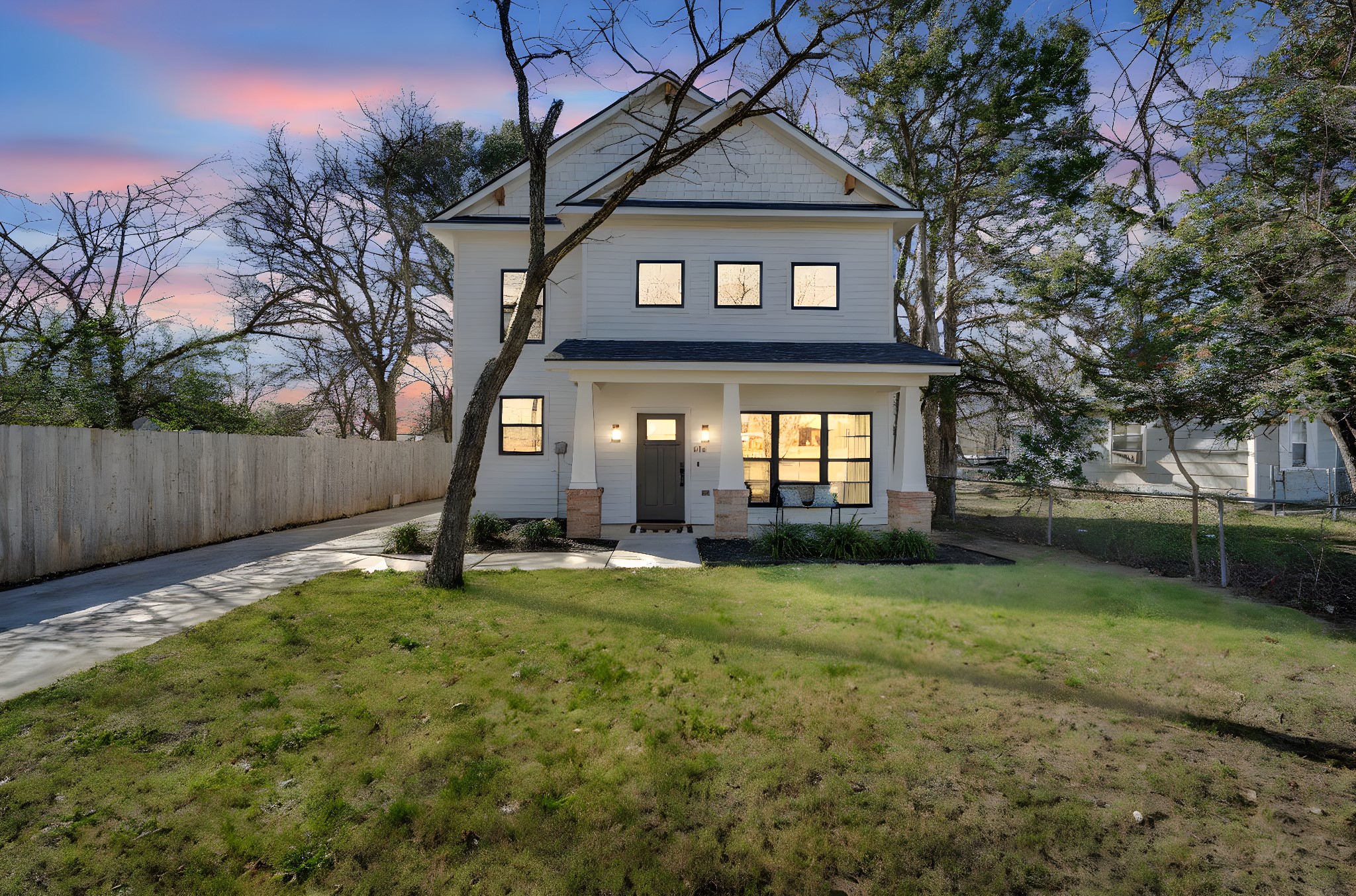 512 E Parks Avenue Waxahachie TX 75165