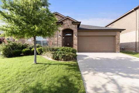 5016 Sugarcane Lane Fort Worth TX 76179