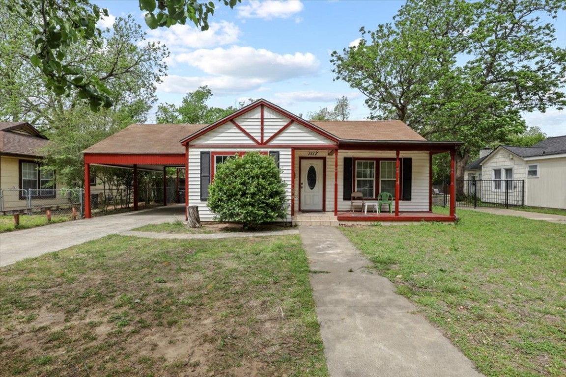 1117 Hudgins Avenue Fort Worth TX 76111