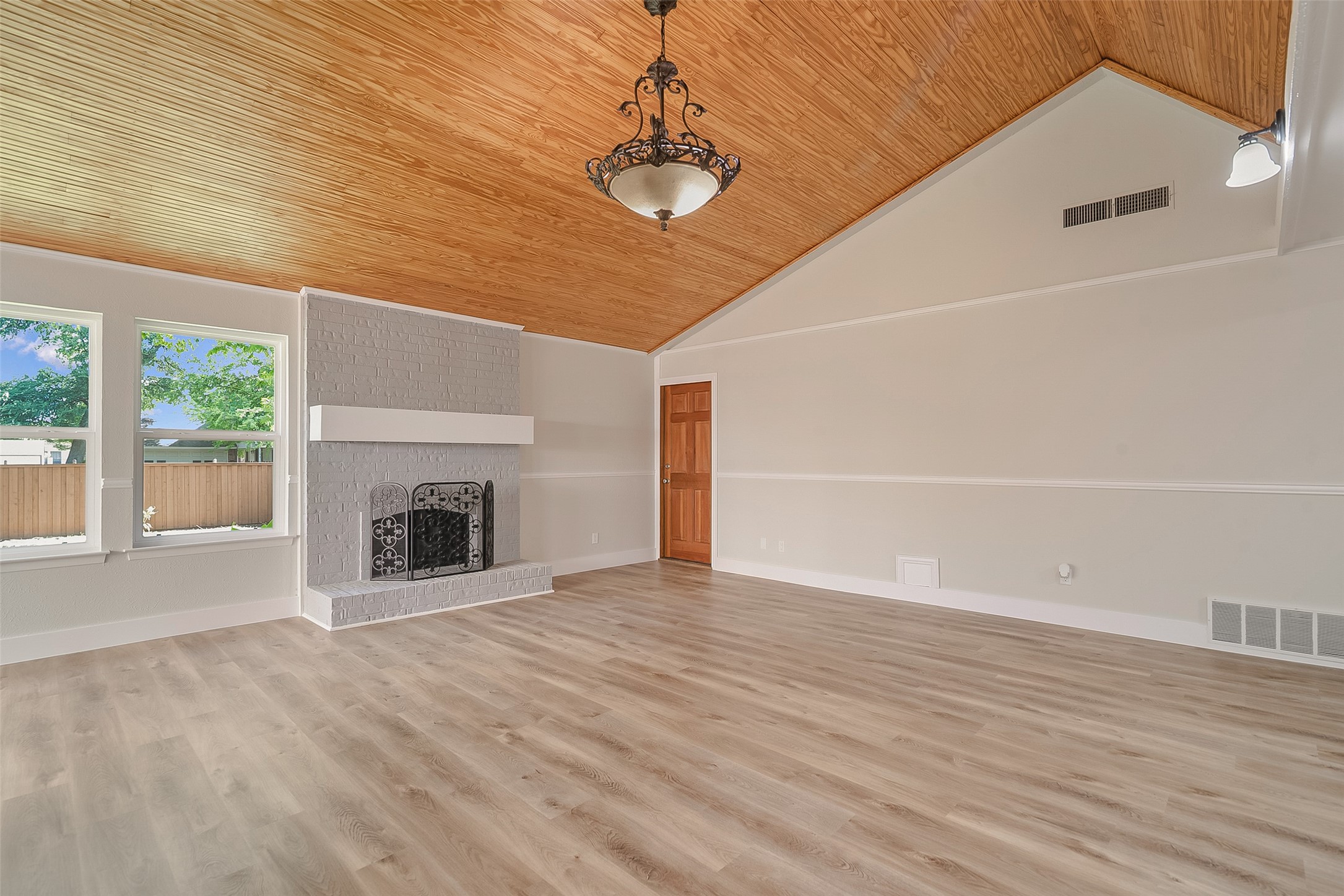 1714 Arvada Drive Richardson TX 75081