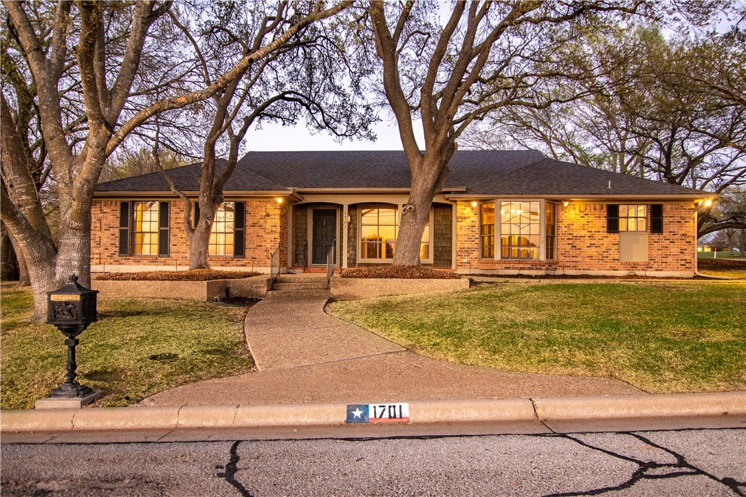 1701 Ridgewood Drive Waco TX 76710