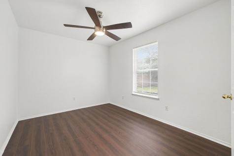 221 Los Angeles Drive Glenn Heights TX 75154