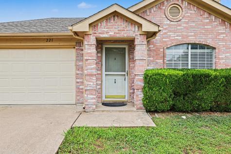 221 Los Angeles Drive Glenn Heights TX 75154