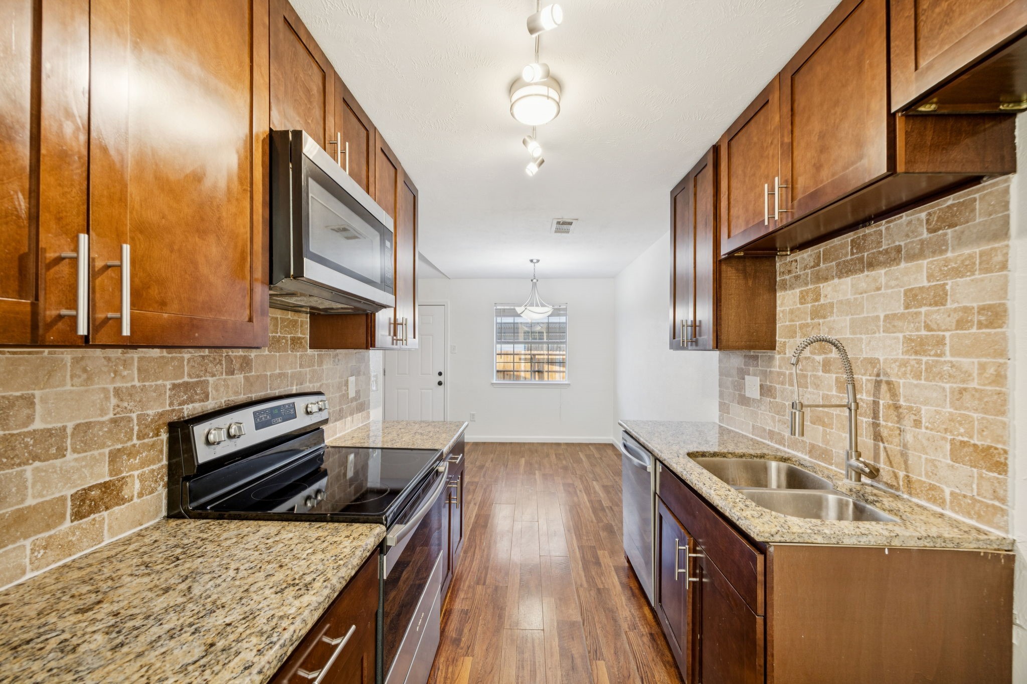 923 Roaming Road Drive Allen TX 75002