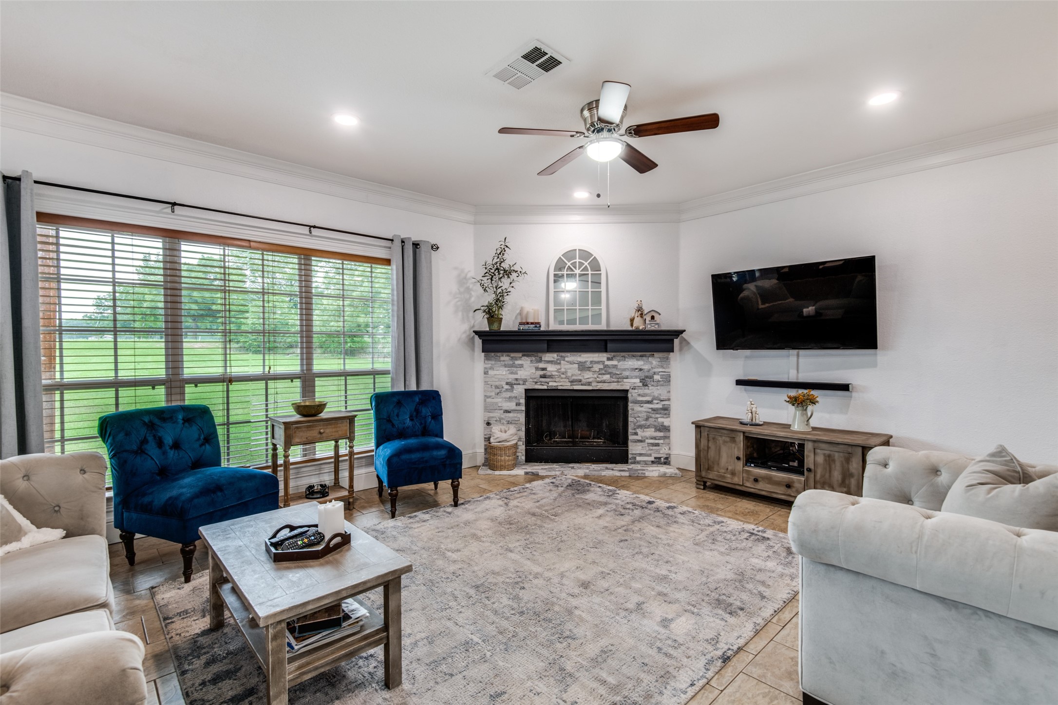 9412 Private Road 2425 Poetry TX 75160