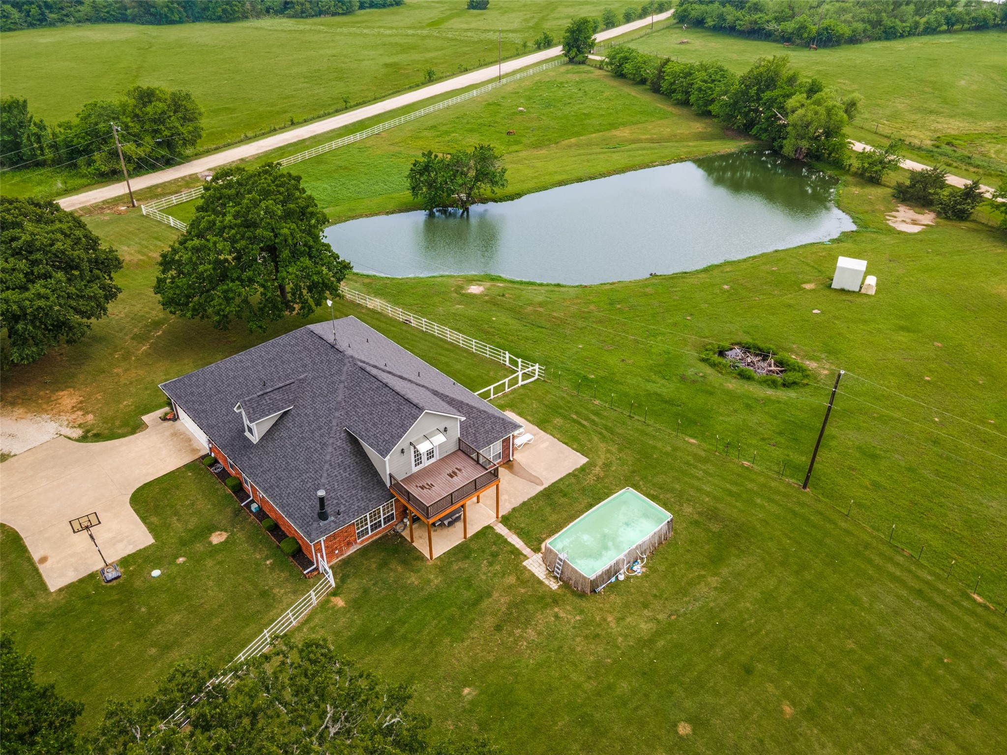 9412 Private Road 2425 Poetry TX 75160