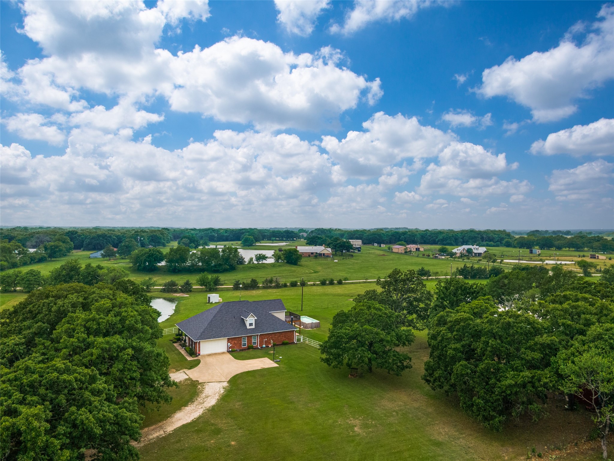 9412 Private Road 2425 Poetry TX 75160