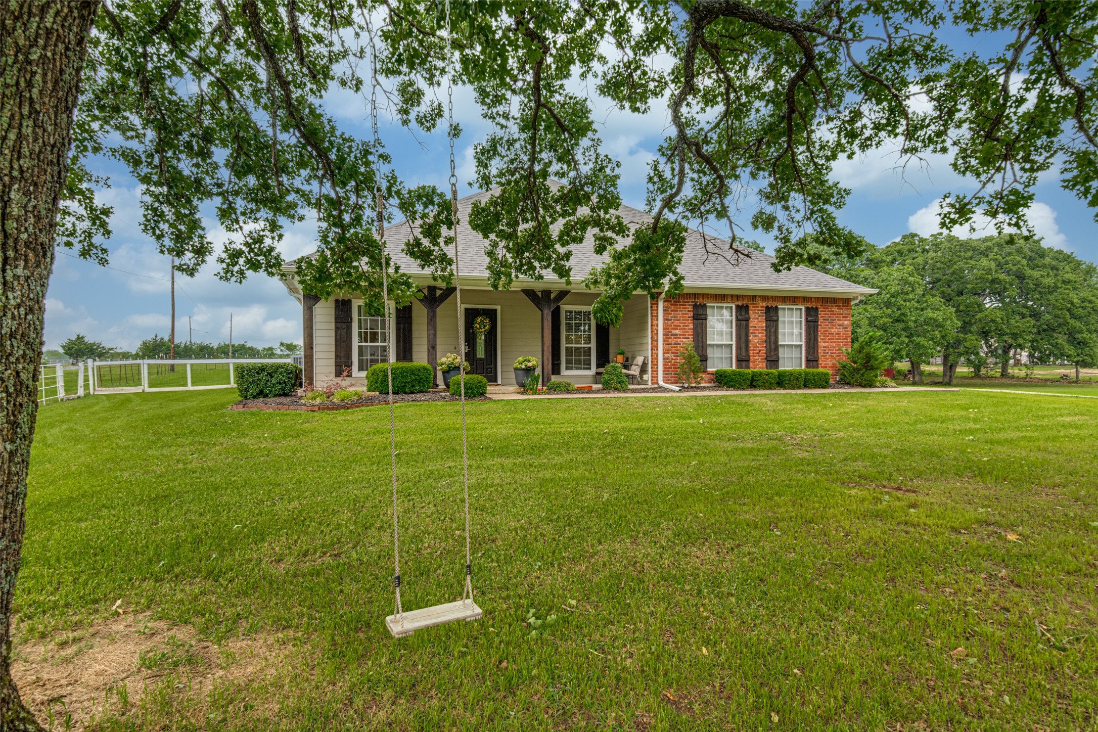 9412 Private Road 2425 Poetry TX 75160