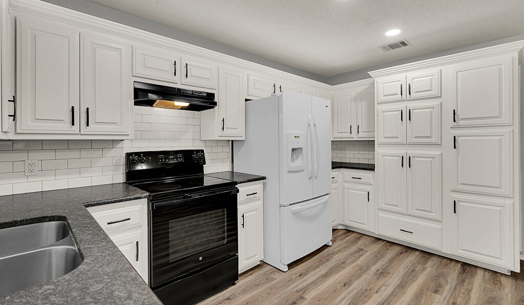 233 Thompson Circle Lorena TX 76655