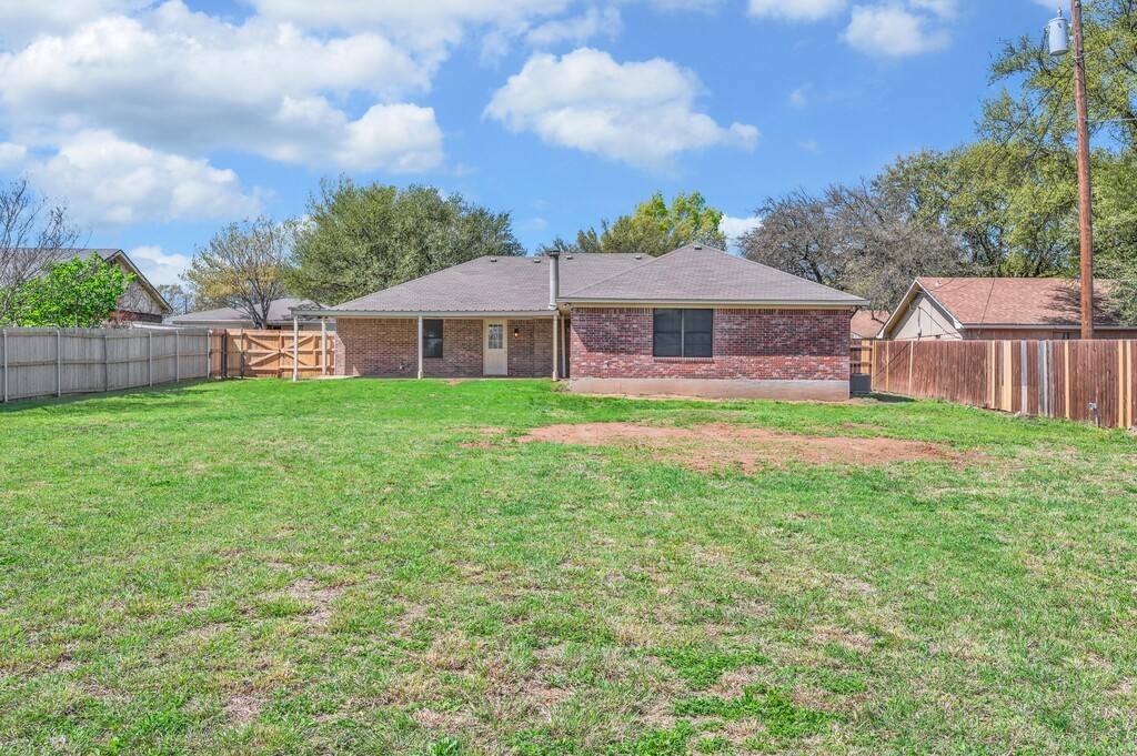 233 Thompson Circle Lorena TX 76655