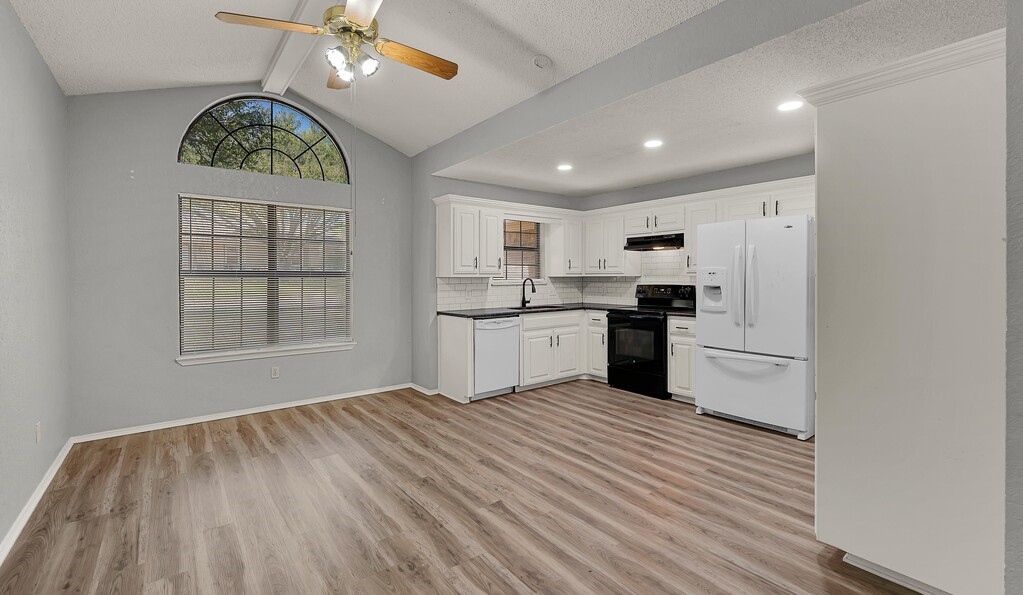 233 Thompson Circle Lorena TX 76655
