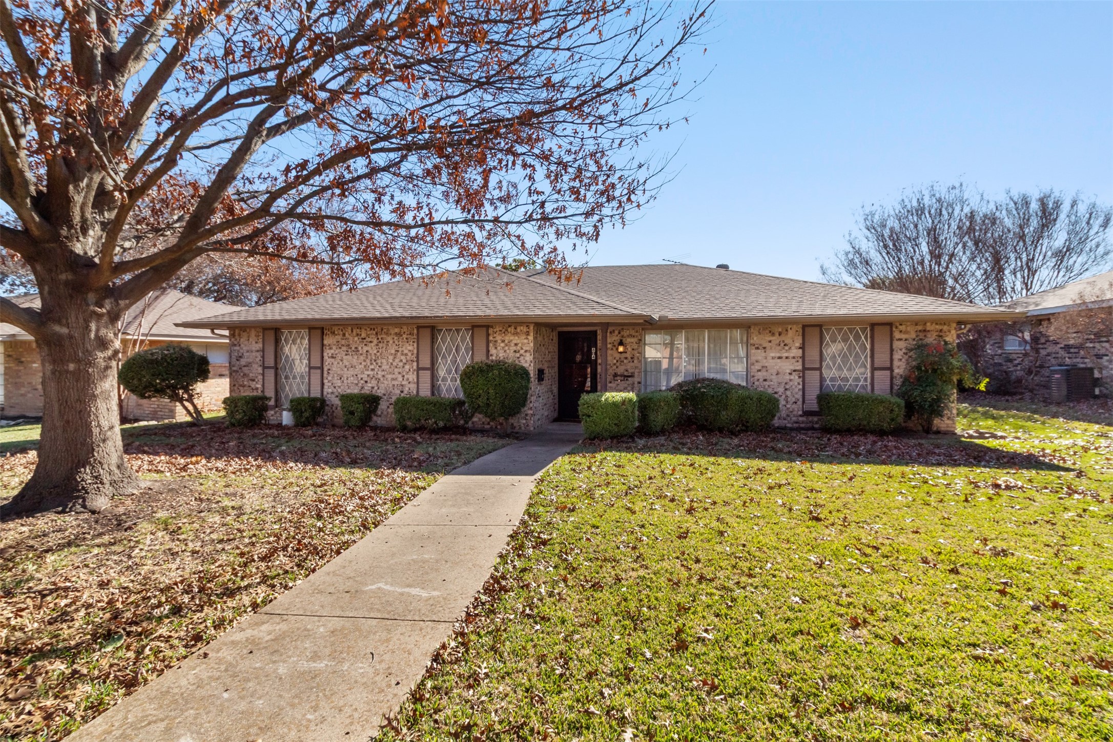 814 Madrid Drive Duncanville TX 75116