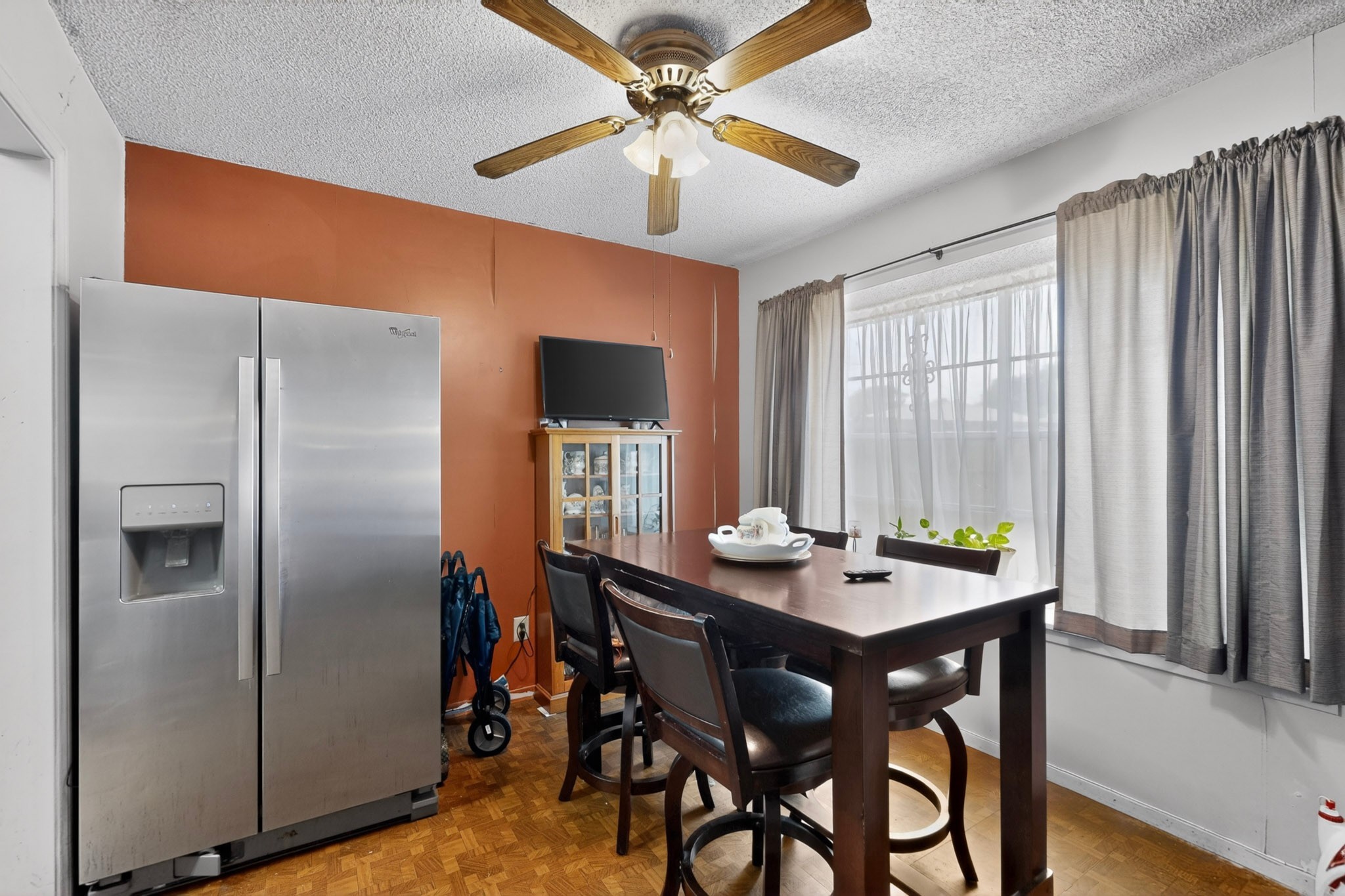 821 Cherry Hills Drive Lancaster TX 75134