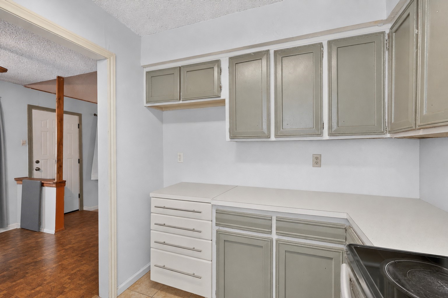 821 Cherry Hills Drive Lancaster TX 75134