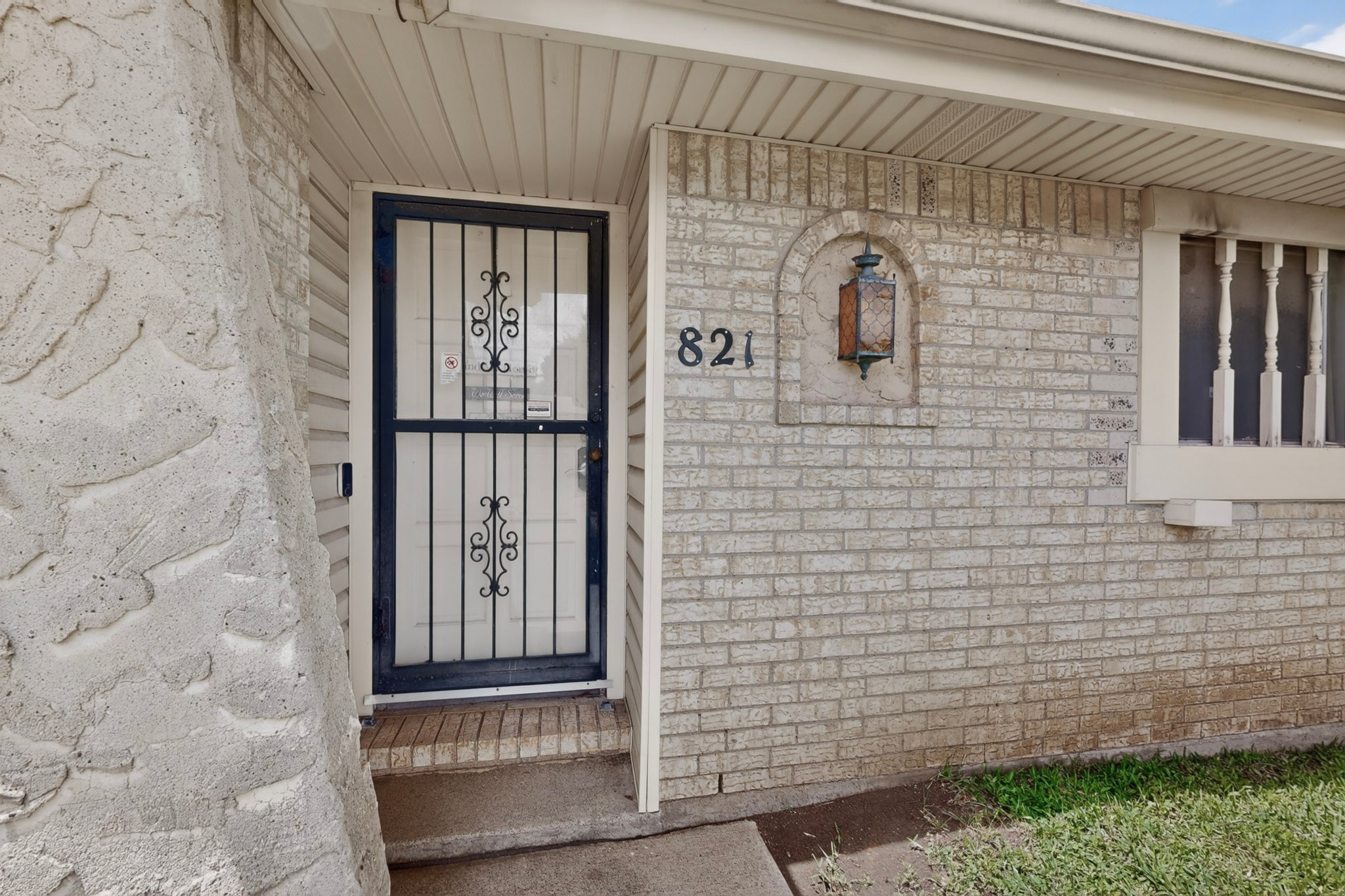 821 Cherry Hills Drive Lancaster TX 75134