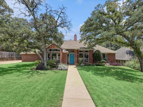 1709 Deauville Court Fort Worth TX 76112