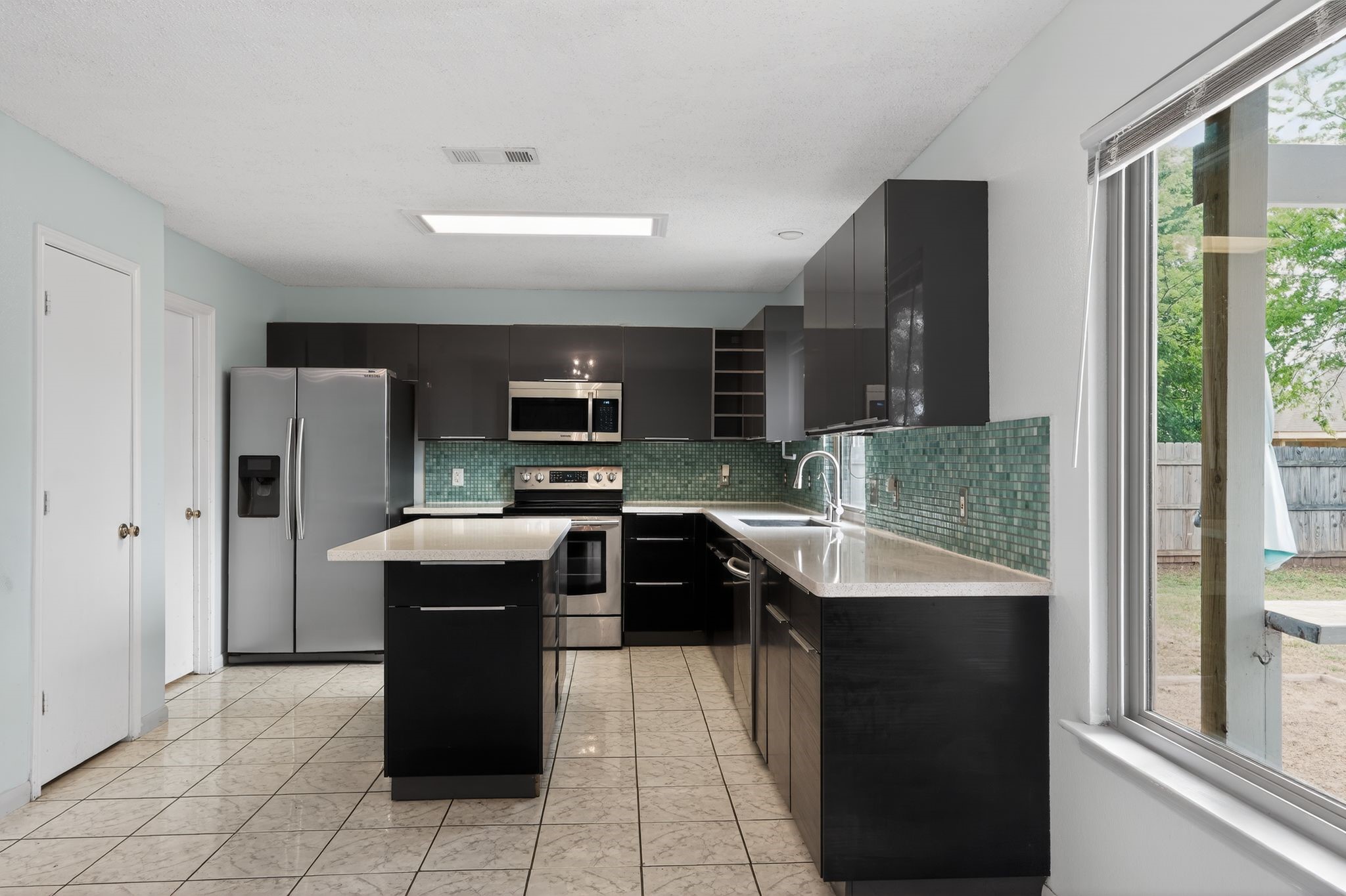 8524 Gatlinburg Drive Fort Worth TX 76123