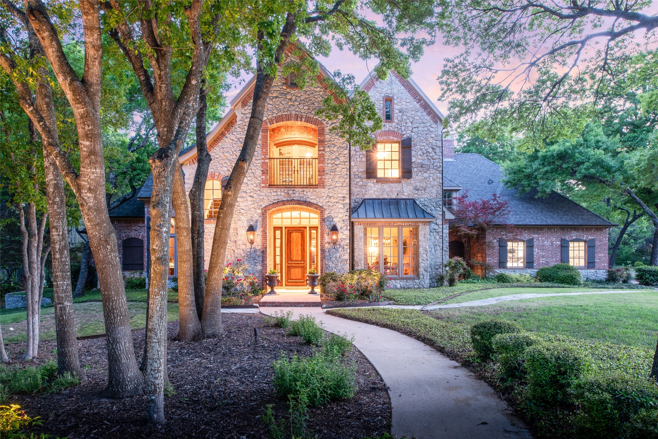 810 Quail Rise Fairview TX 75069