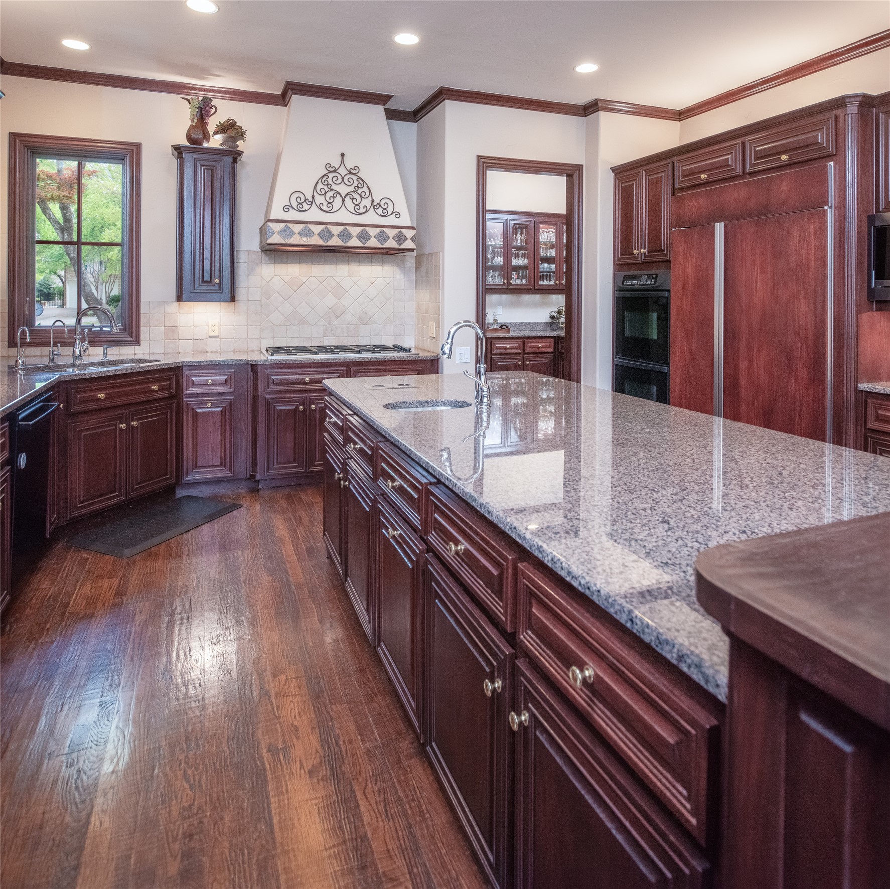 810 Quail Rise Fairview TX 75069