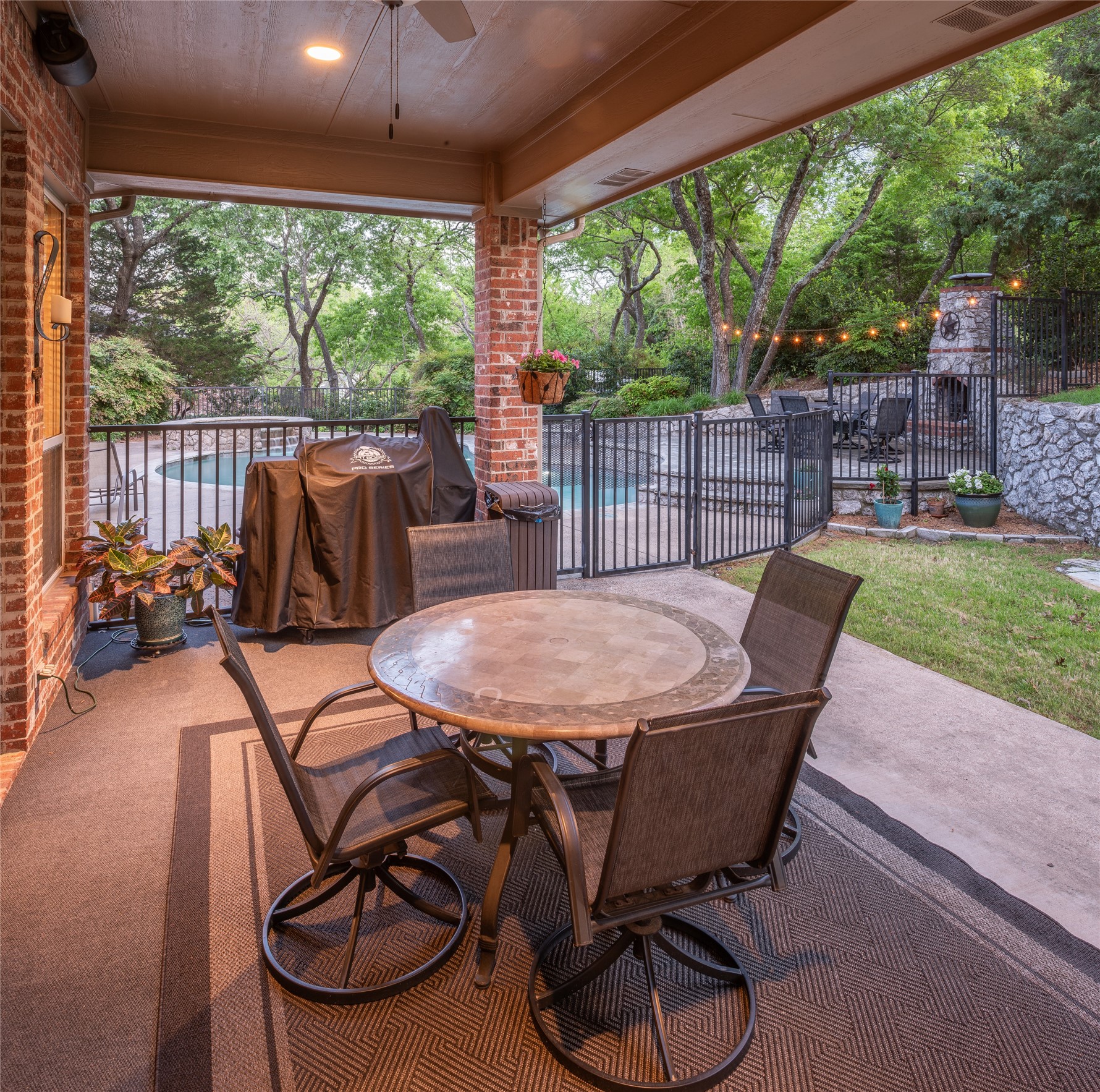 810 Quail Rise Fairview TX 75069