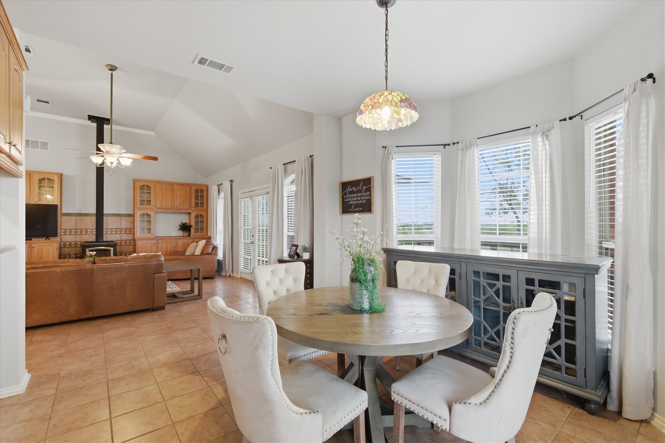 1690 Lawlis Lane Sanger TX 76266