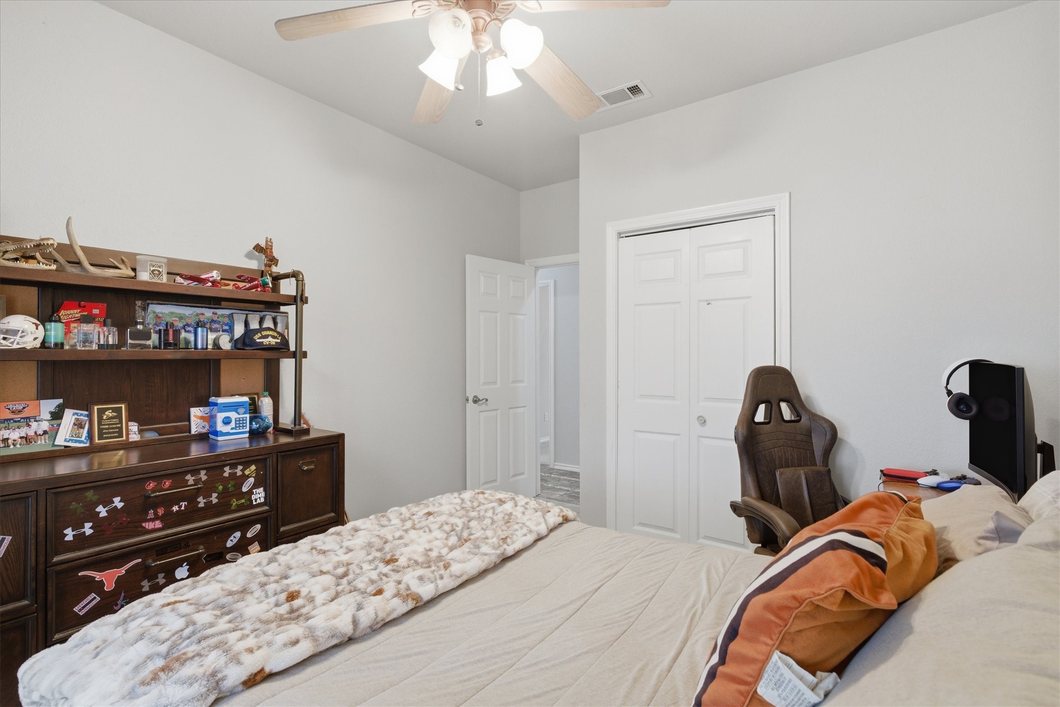 1690 Lawlis Lane Sanger TX 76266